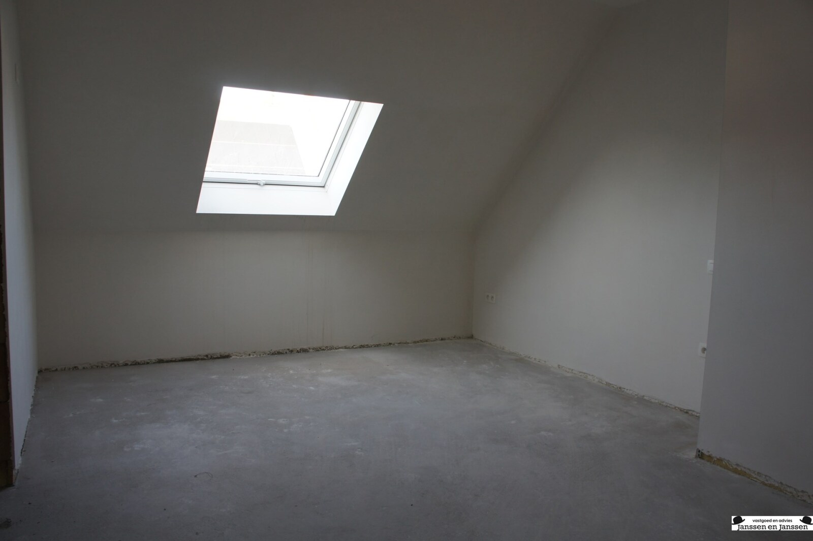 App 14 - Slaapkamer.JPG