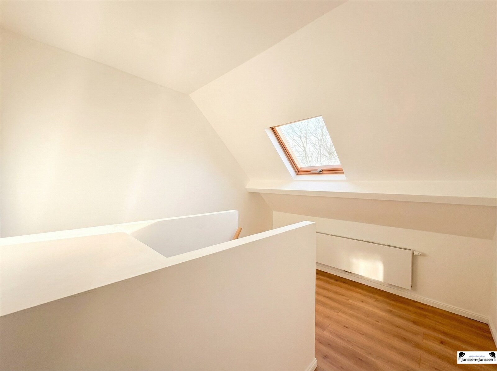 zolderkamer-met-dakraam