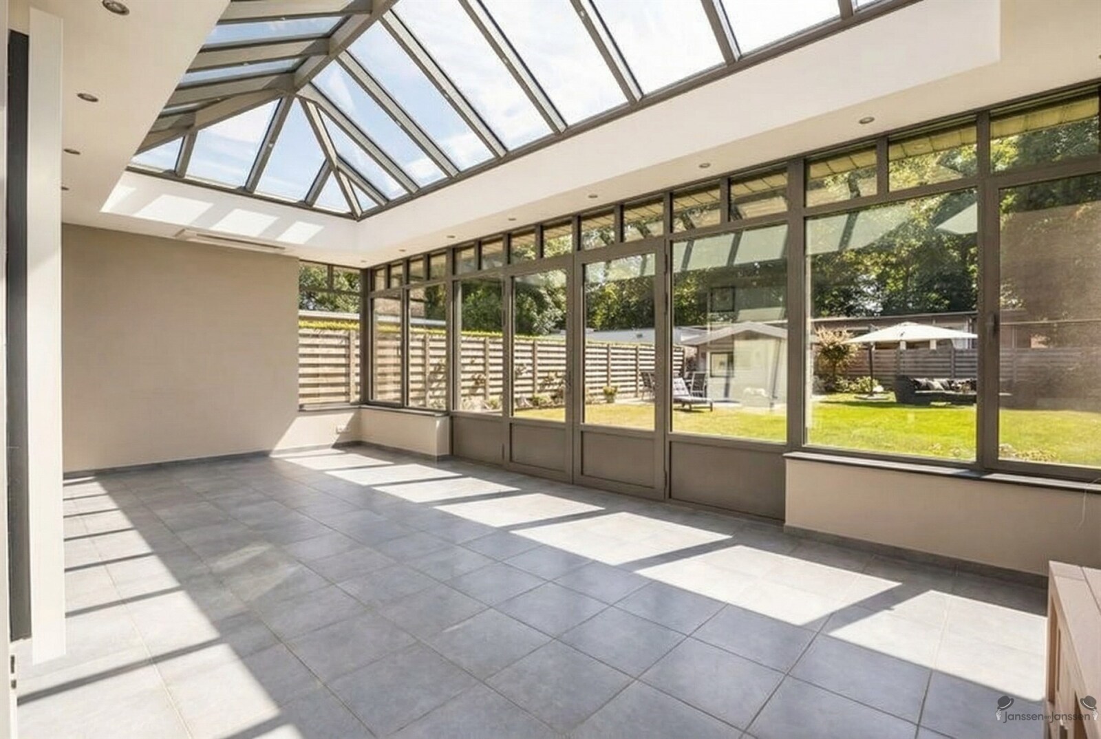 veranda leeg render