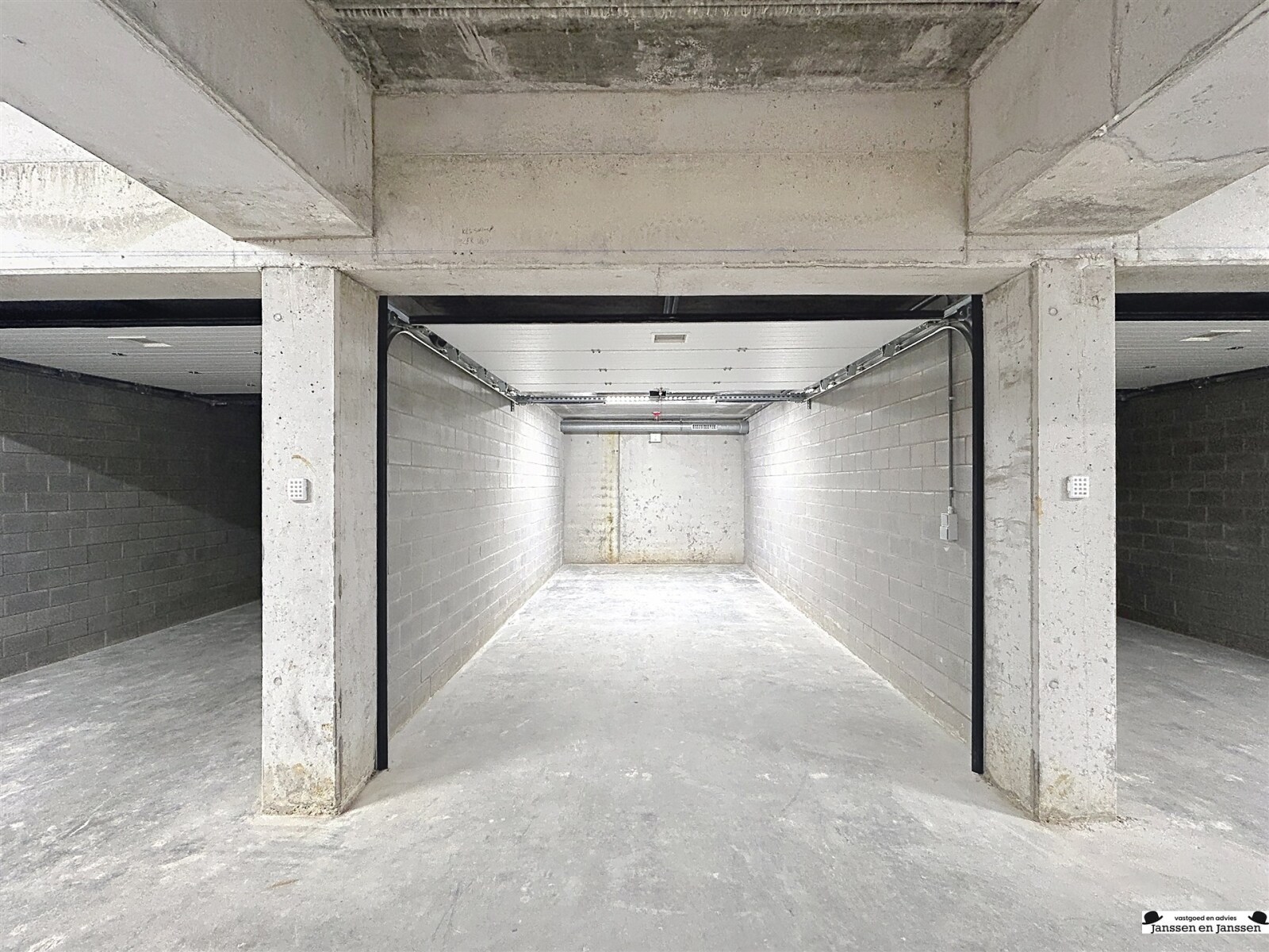 garage_00009