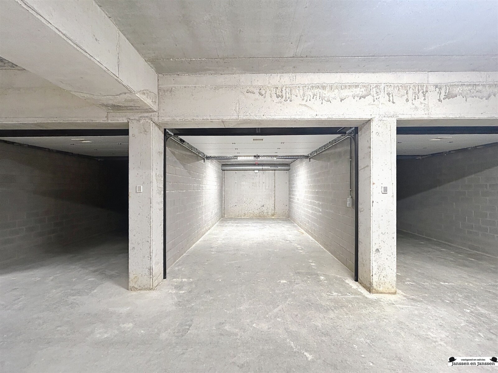 garage_00008