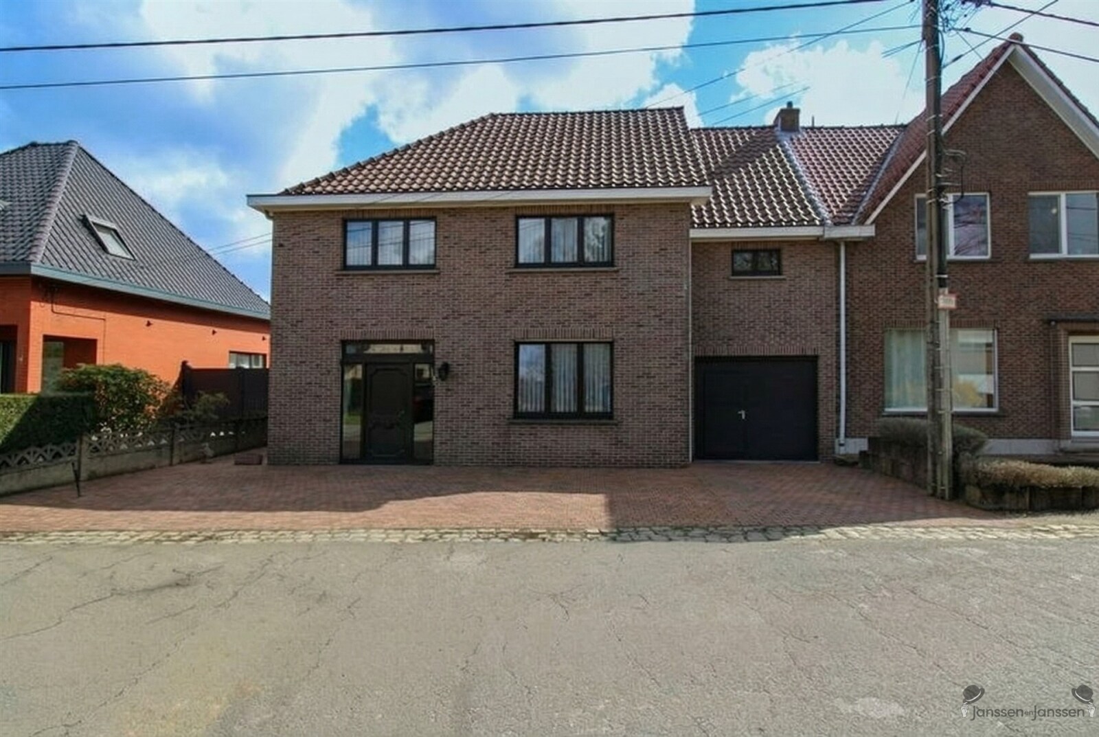 Voorfoto oprit proper
