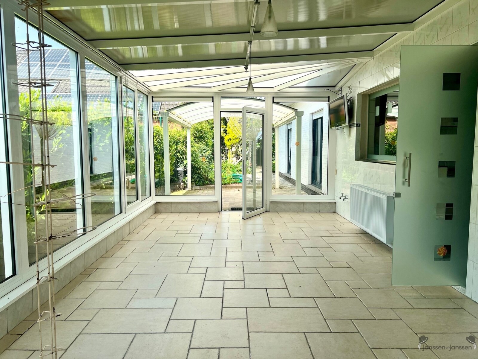 veranda