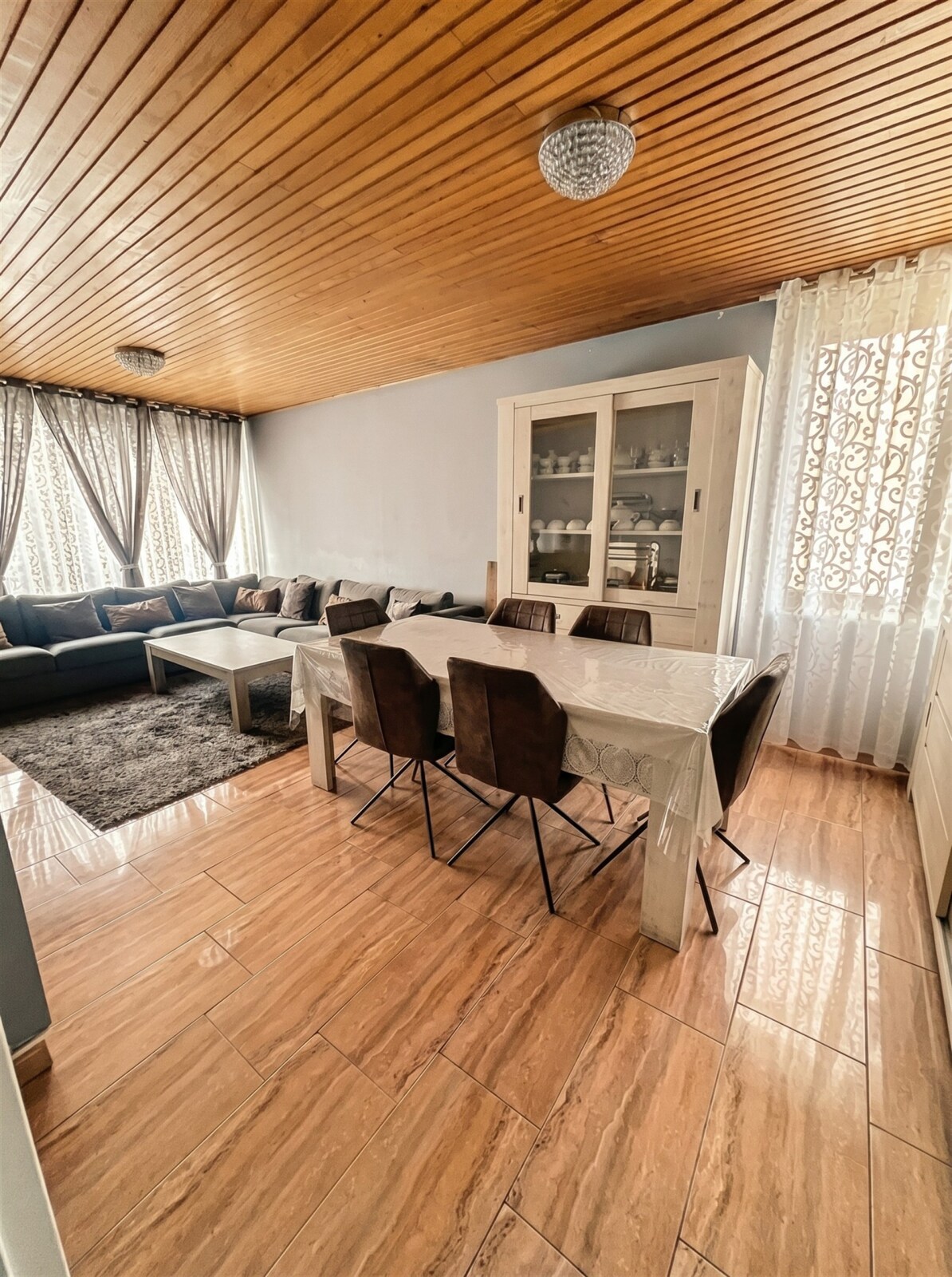 spacious-open-concept-living-dining-area