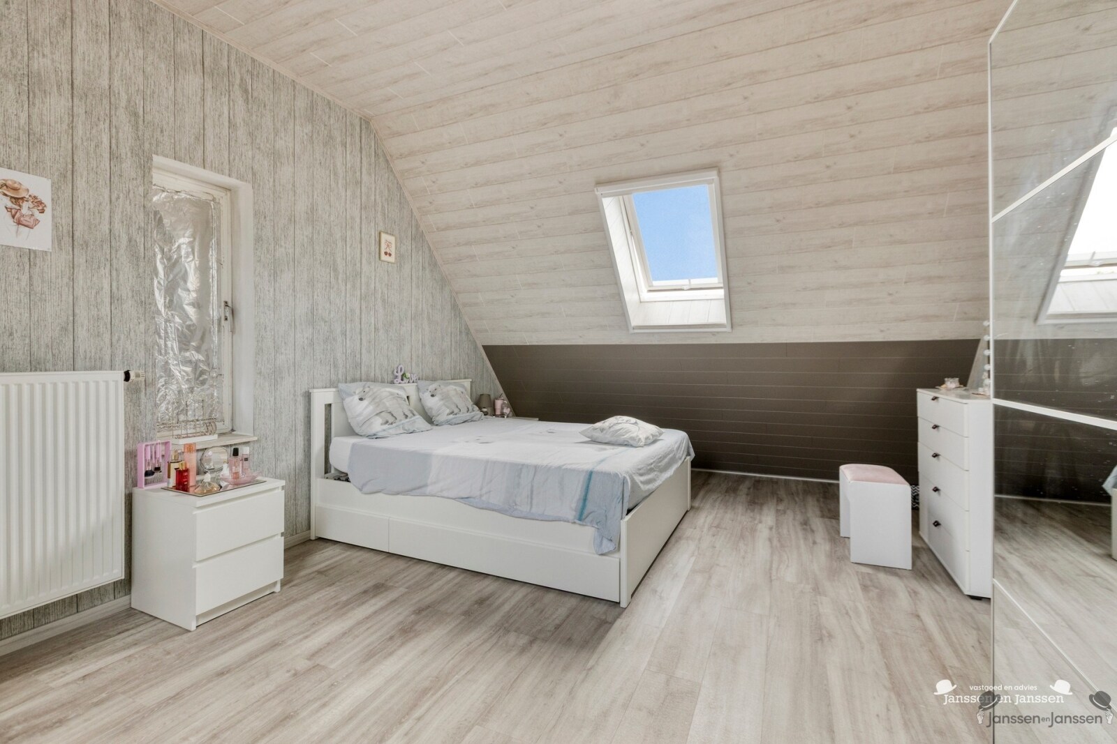 Zavelstraat523520ZonhovenBE-27_logo_highres.jpg