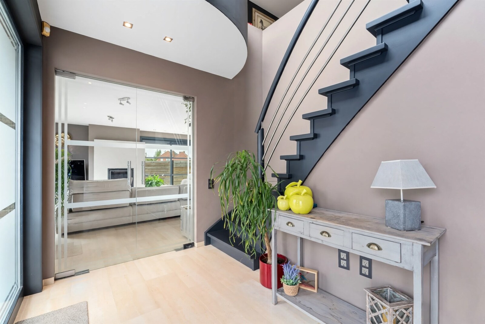 modern-hallway-with-open-staircase