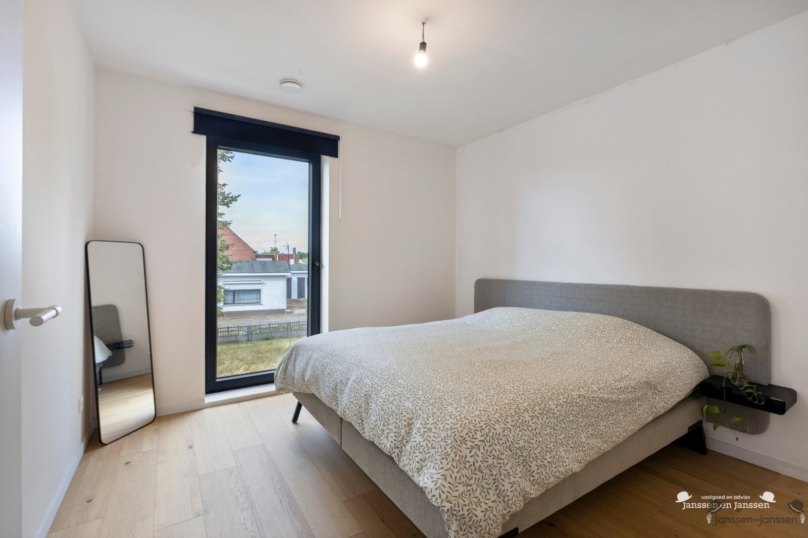 deurnestraat73980TessenderloHam-19_logo_highres.jpg